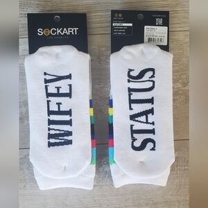 𝅺WIFEY Status Socks